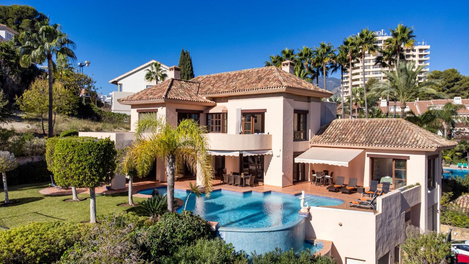 Luxury Villa Robledal By Mabiente - Views Of The Sea And The Golf Course Marbella Exterior foto
