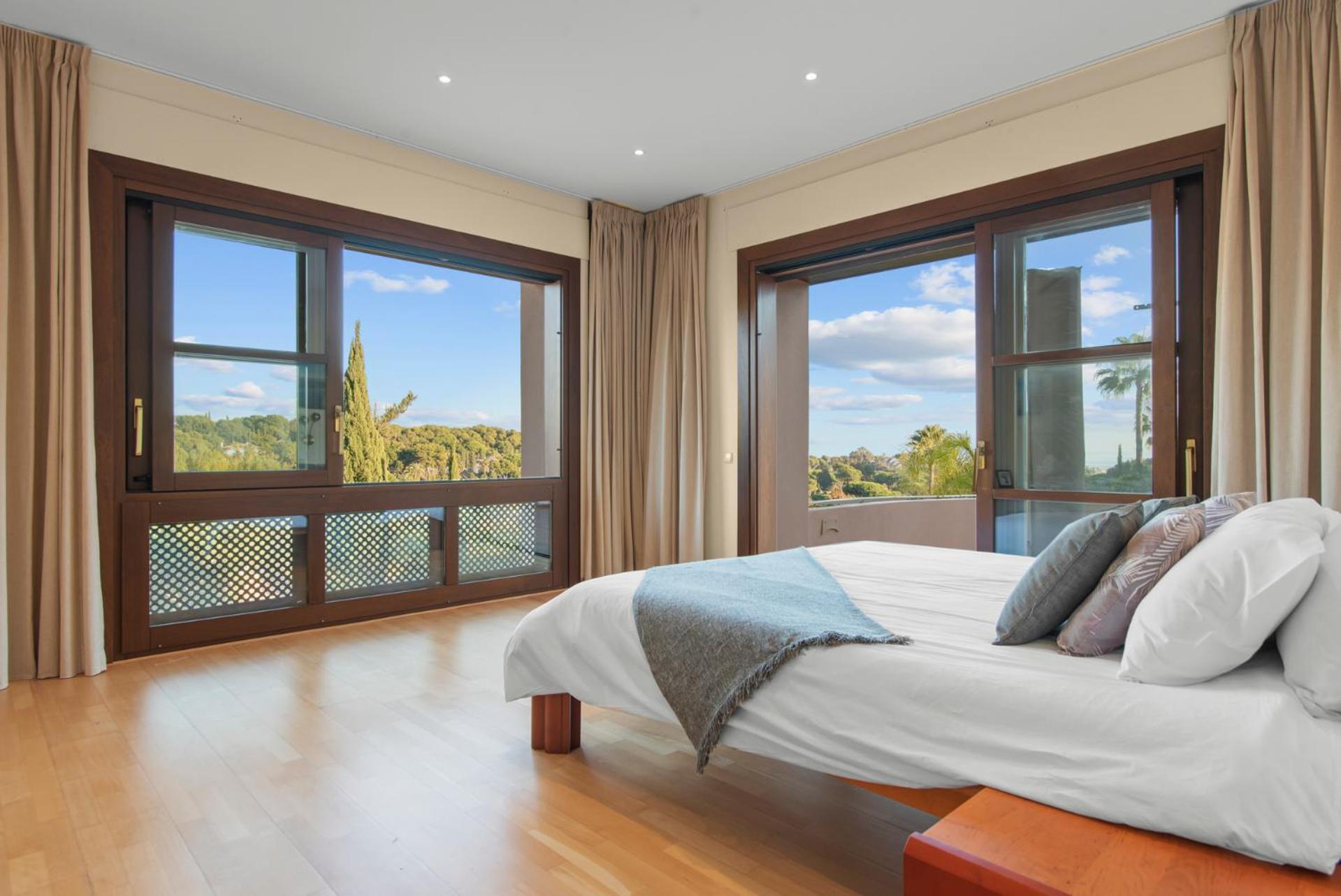 Luxury Villa Robledal By Mabiente - Views Of The Sea And The Golf Course Marbella Exterior foto